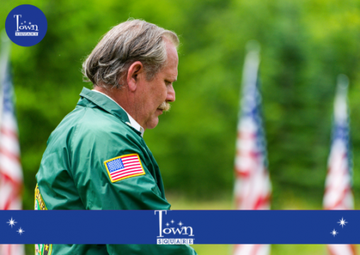 Helping Local Veterans with Free Resources and Offering Senior Center Services to Qualifying Vets Helping Local Veterans with Free Resources and Offering Senior Center Services to Qualifying Vets