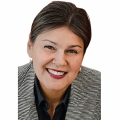 Theresa headshot (1)